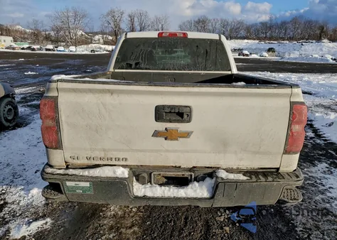 2017 Chevrolet Silverado K1500 z USA, uszkodzony, nr VIN 3GCUKNEH6HG340414